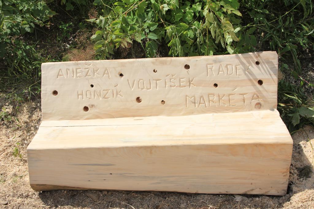 Asika Villa Йозефув Дул Екстериор снимка